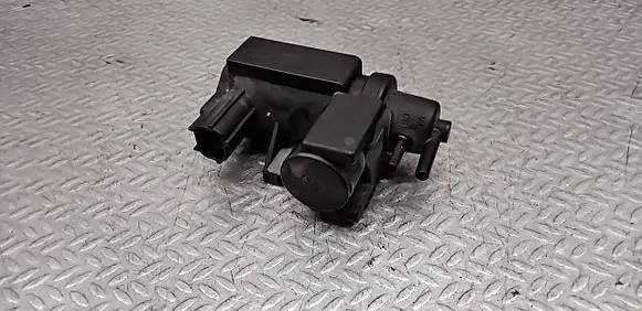 Toyota Corolla Verso AR10 Turbo solenoid valve 258190R011 70051308