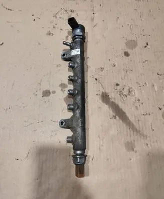 Fuel main line pipe