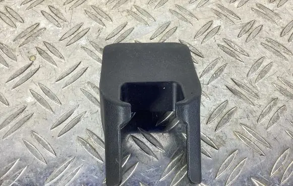 Lexus RX 450H Rear seat rail trim cover 7215748130