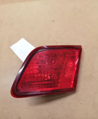 Subaru Legacy Tailgate rear/tail lights 42220071