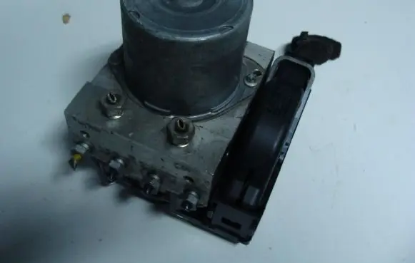 Mercedes-Benz A W169 ABS Pump