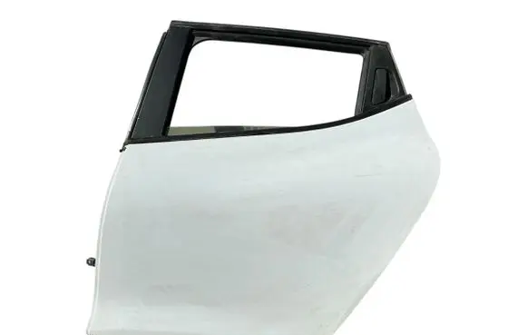 Renault Clio IV Rear door 821532261R