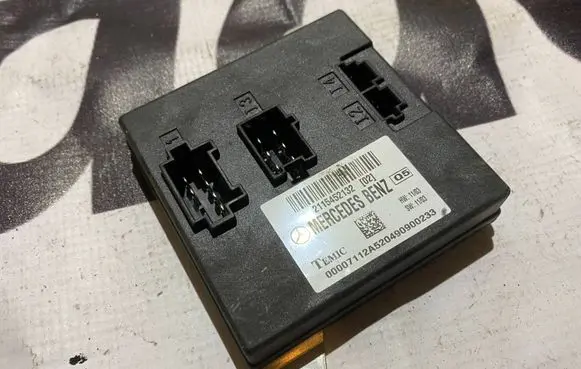 Mercedes-Benz E W211 Comfort/convenience module A2115452132 2115452132