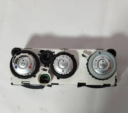 Mitsubishi Colt Climate control unit PMN1645690 983360X TMA050628311E3