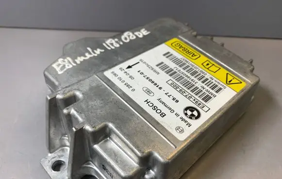 BMW 1 E81 E87 Airbag control unit/module 9166057 0285010066 31916605701J