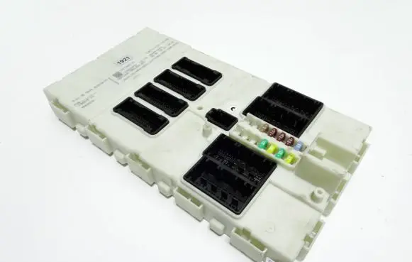 BMW 3 F30 F35 F31 Comfort/convenience module 9315680 524504F07 8240914250