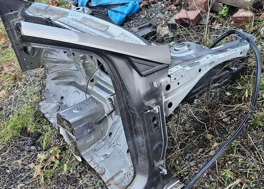 Seat Leon (5F) Front quarter panel brak