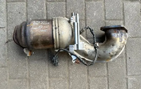 Volkswagen Jetta VI Catalyst/FAP/DPF particulate filter 1K0131701EE 1K0254200P