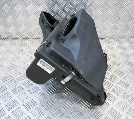 BMW X1 E84 Air filter box 8512599 AD851259902Q