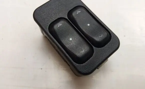 Opel Astra G Quarter vent window switch 13363201