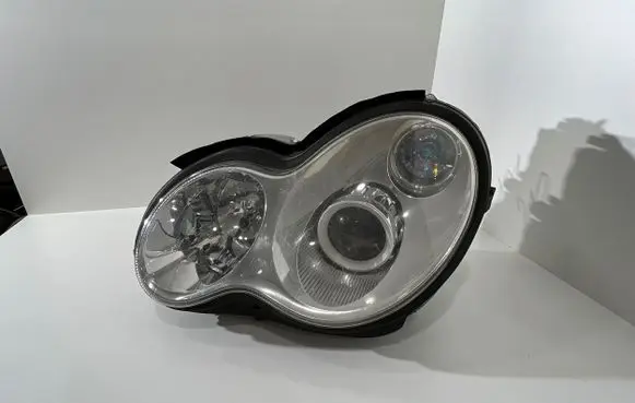 Mercedes-Benz C W203 Headlight/headlamp A2038203761 0301166275
