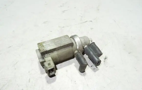 Audi A6 S6 C5 4B Turbo solenoid valve 059906627A