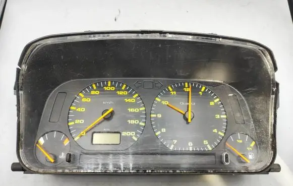 Volkswagen Caddy Speedometer (instrument cluster) 87001323