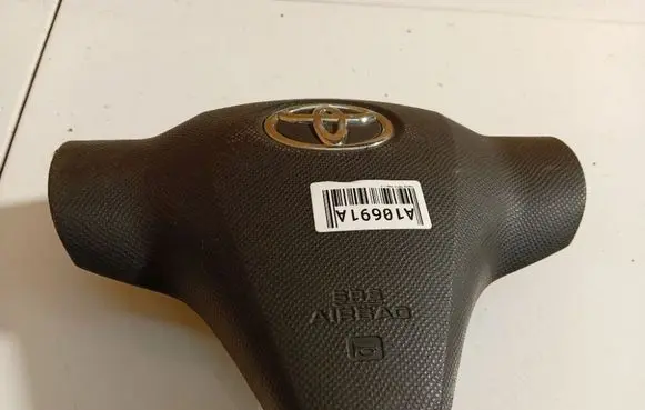 Steering wheel airbag