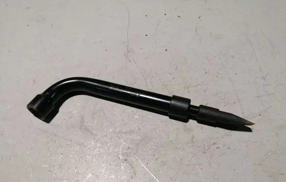 Ford Fusion II Wheel nut wrench BCP917035AC