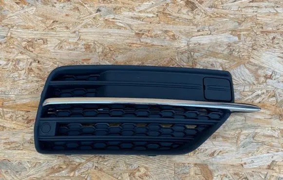 Volvo XC90 Front bumper lower grill 31383442 31353363