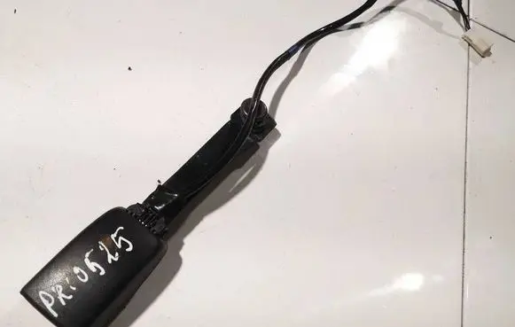 Opel Zafira A Front seatbelt buckle e034501