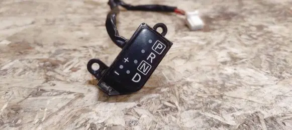 Infiniti G37 Other control units/modules E2N11