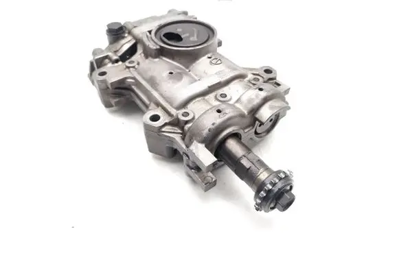 Mazda 6 Oil pump balance shaft R2AA11700 10D19D199 R2AA