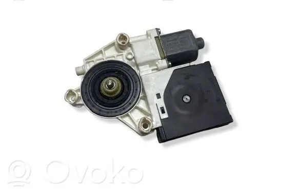 Volkswagen Golf Plus Front door window regulator with motor 0130822223