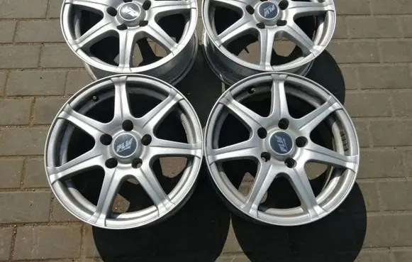 Mercedes-Benz E W210 R15 alloy rim 