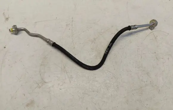 Volvo S90, V90 Air conditioning (A/C) pipe/hose