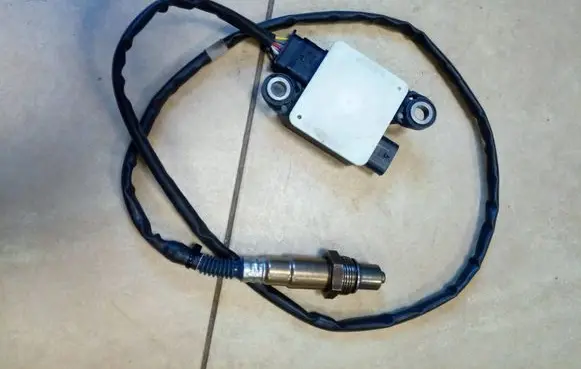 Audi A4 S4 B9 8W Lambda probe sensor 05L906261B NE62886