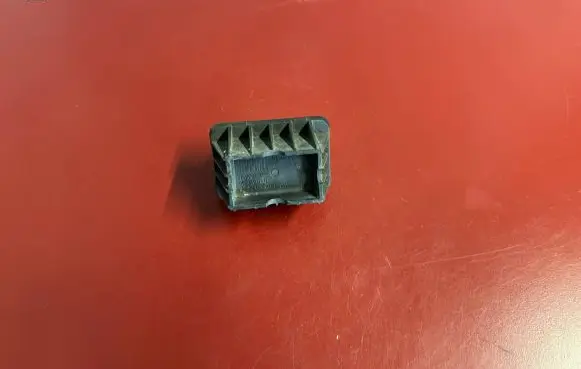 BMW i3 Jacking socket point 7042974 51717042974