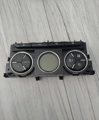 Citroen C3 Climate control unit 96831720XT