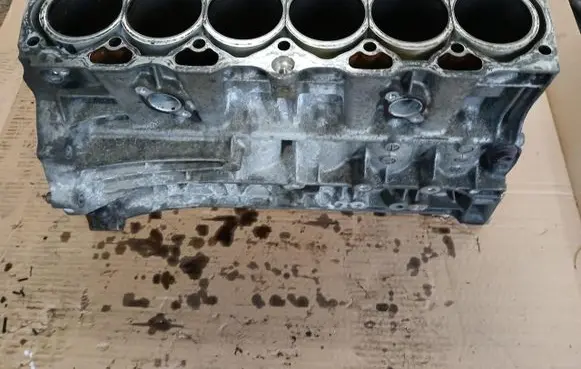 Volvo XC70 Engine block B6324S