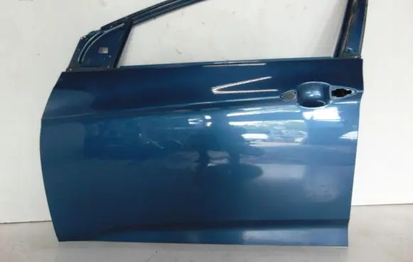 Hyundai i40 Front door YU6
