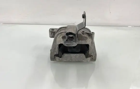 Seat Altea Engine mount bracket 1K0199262