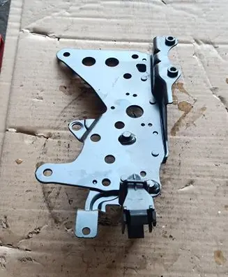 BMW X5 E53 Seat back rest lock catch 7059616