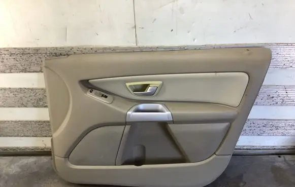 Volvo XC90 Front door card panel trim 39986088 3917996 030813
