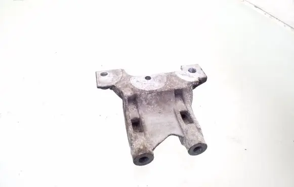 Volkswagen Transporter - Caravelle T5 Engine mounting bracket 070199343A