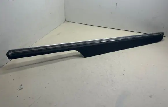 Porsche Macan (95B) Front door trim bar 36165586 95B6674105Q0 95B6674105Q