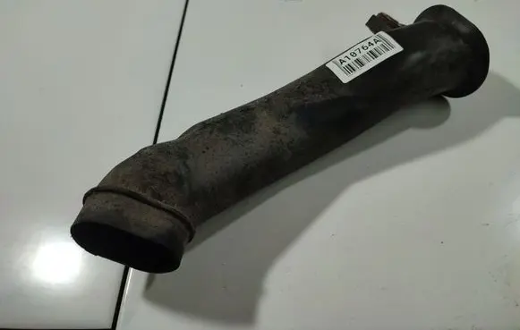 Air intake hose/pipe