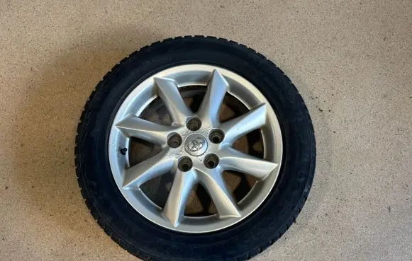 Toyota Auris 150 R16 alloy rim 