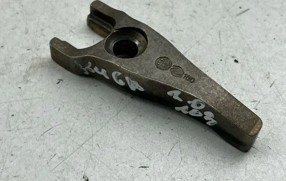 Ford Kuga II Fuel Injector clamp holder