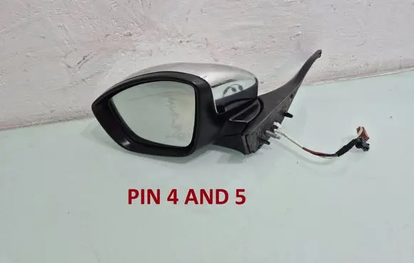 Peugeot 2008 I Front door electric wing mirror 