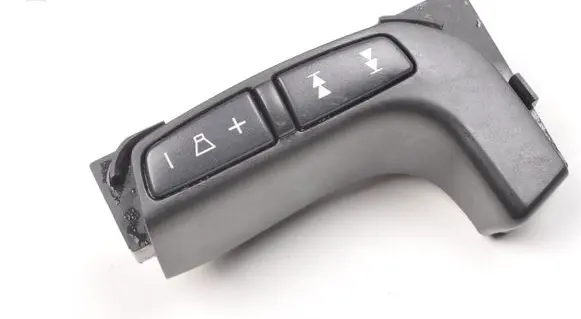 Volvo V70 Steering wheel buttons/switches 30739577