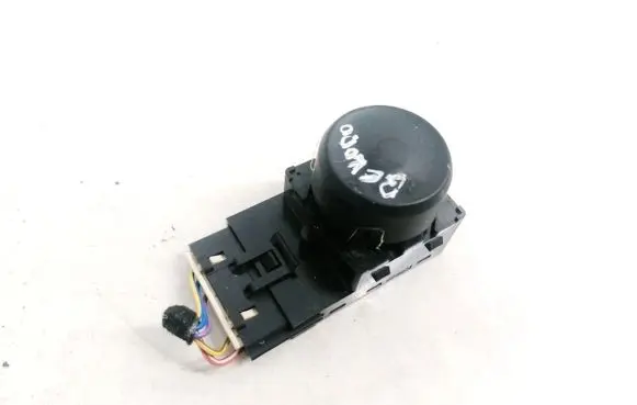 Opel Insignia A Seat control switch 13285104