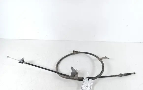 Handbrake/parking brake wiring cable