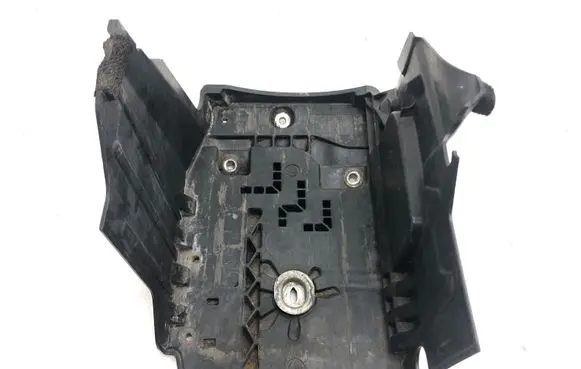 Battery box tray