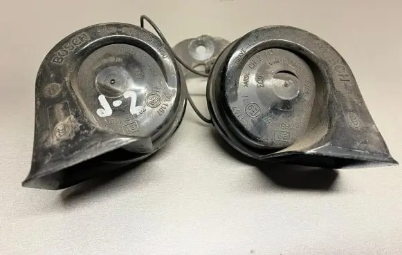 Dodge Journey Horn signal 5026791AA 05026791AA