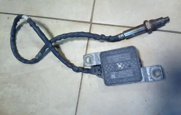 Volkswagen Crafter Lambda probe sensor 04L907805AK NE69344