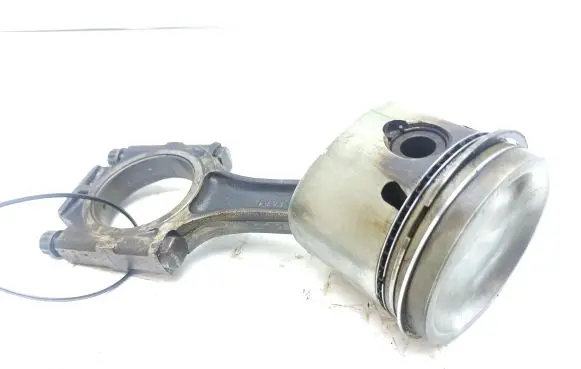 Jaguar XJS Piston with connecting rod C39910S F41140A