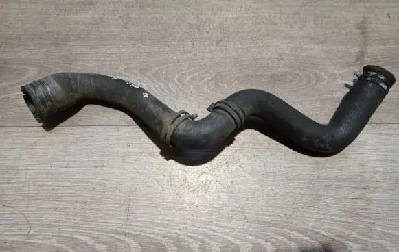 Volvo V50 Engine coolant pipe/hose