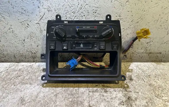 Jaguar XJ SERIE 3 Climate control unit DBC5844