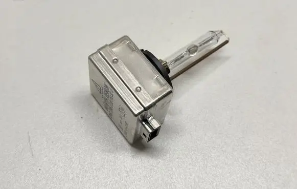 BMW 4 F32 F33 Xenon bulb 7217509 7162862 D1S